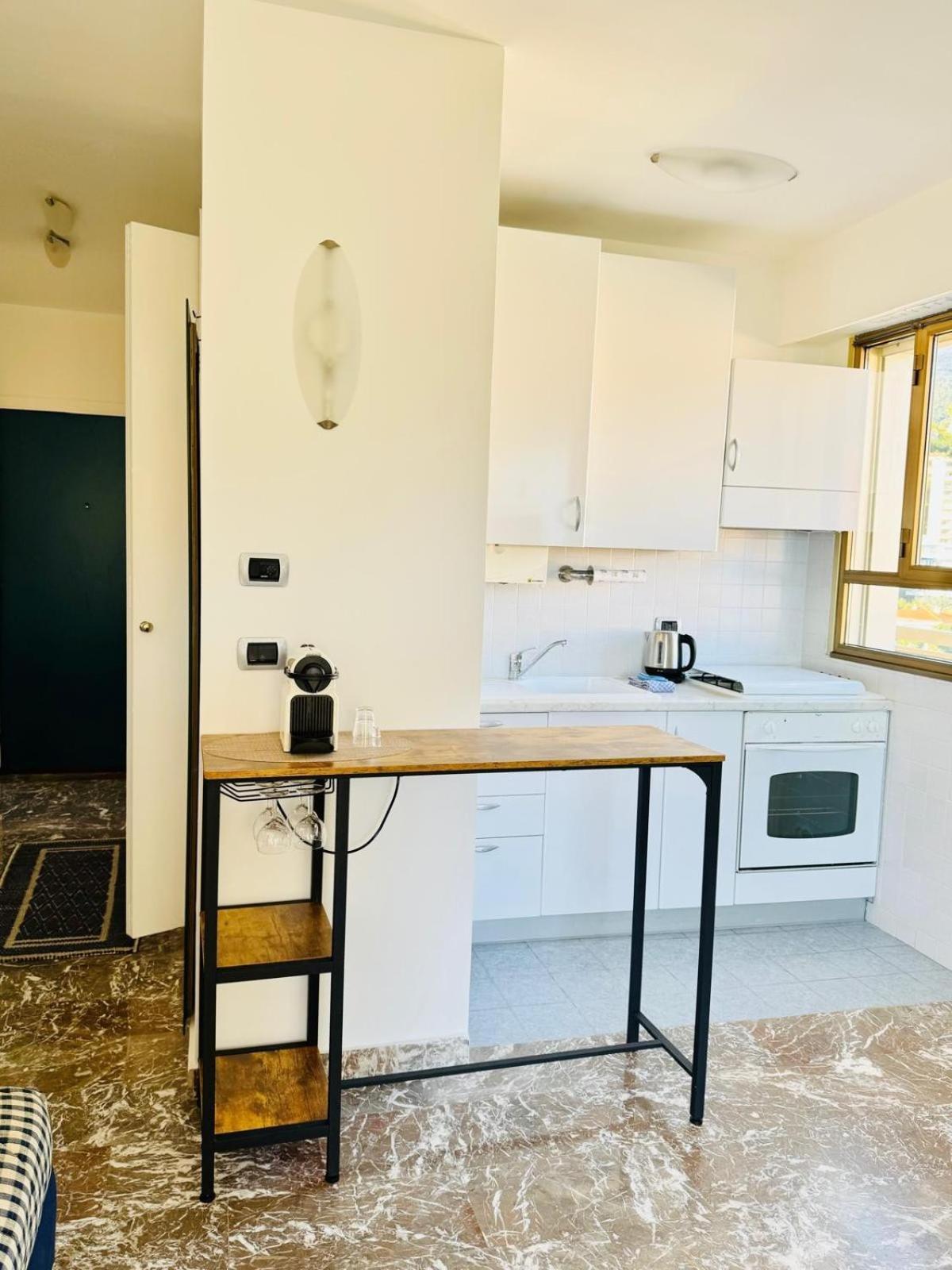 Berkeley, Studio, Terrasse, Vue Mer, Parking, Clim Menton
